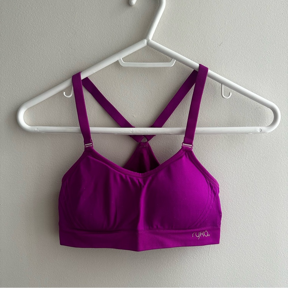 Sports bra bundle Puma/New balance